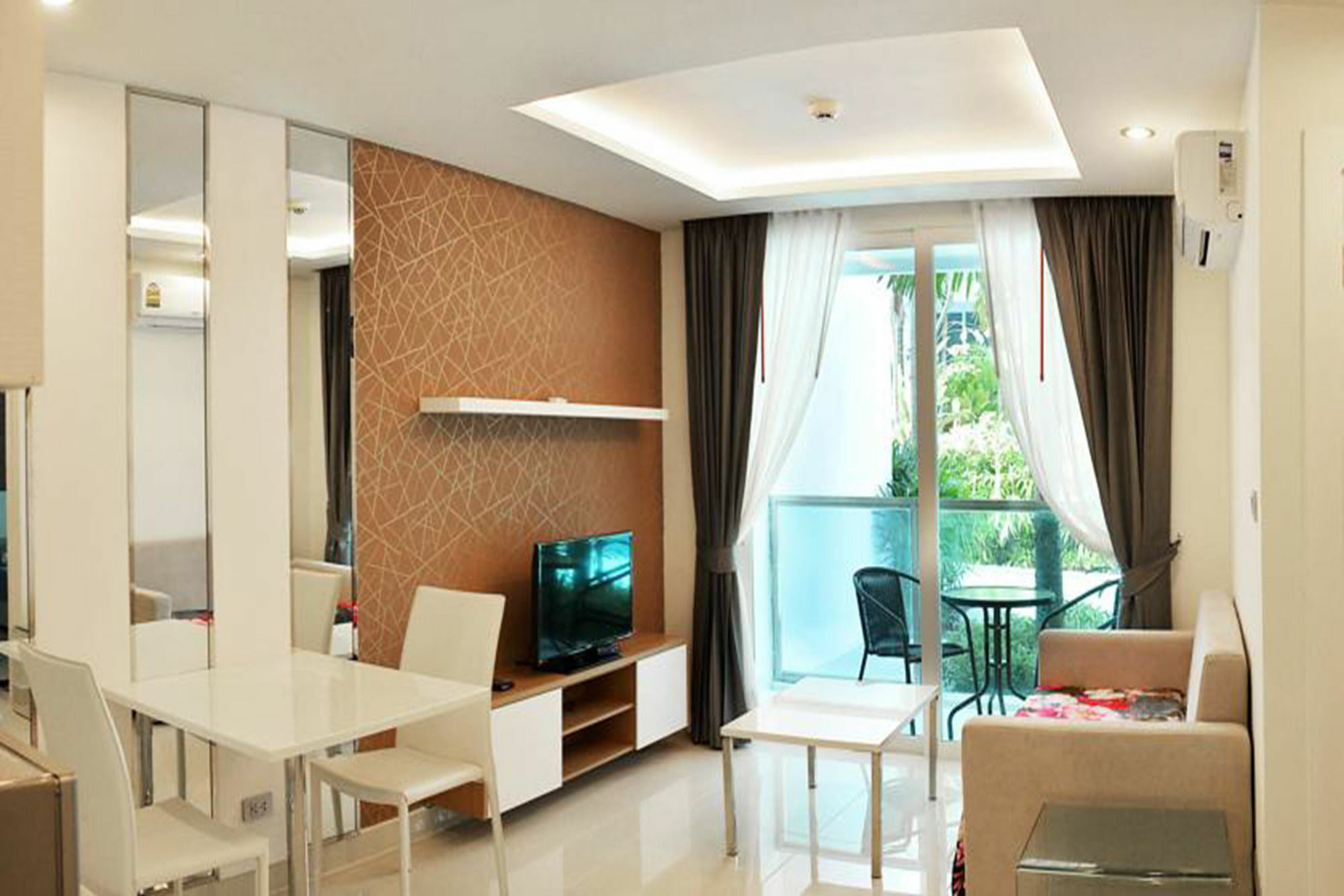 Amazon Pattaya Jomtien Apartments Exterior foto